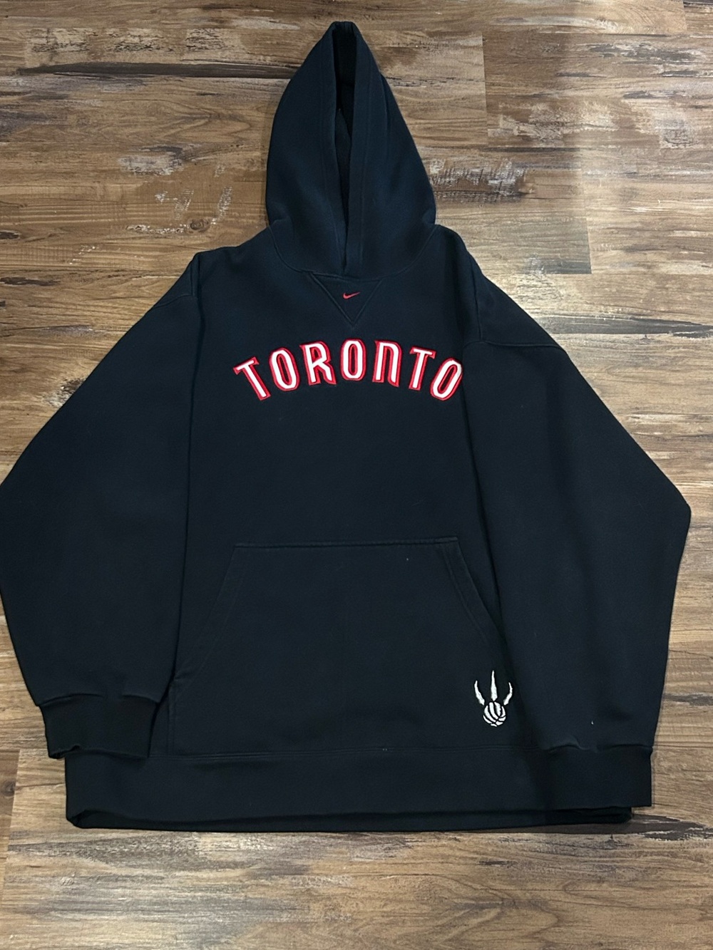 Vintage Nike Center Middle Swoosh Toronto Raptors Hoodie Size XL Lightly Worn